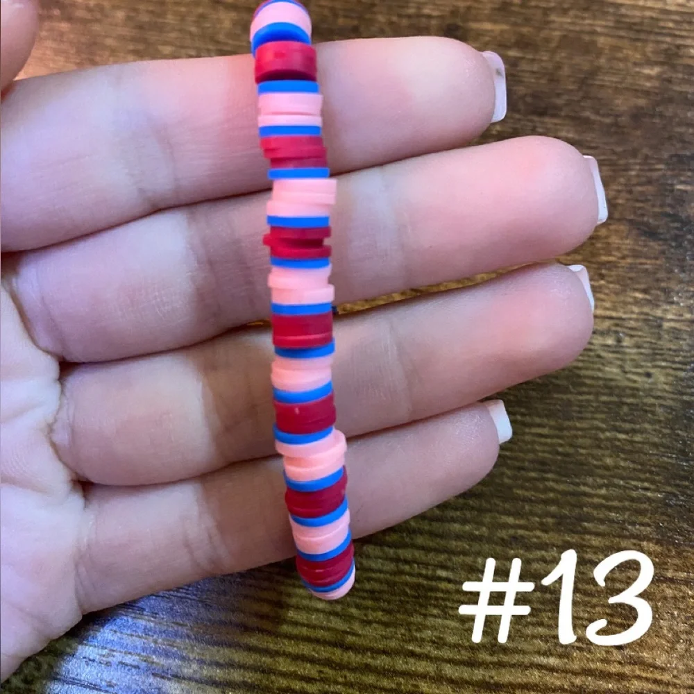 Colorful Beaded Bracelet - Picture 2 of 16